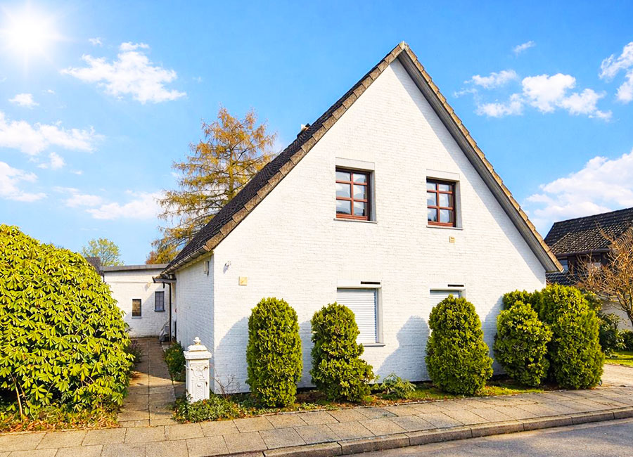 loch-und-braunsdorf-immobilien-hamburg-haus-verkauft-in-wohnsiedlung